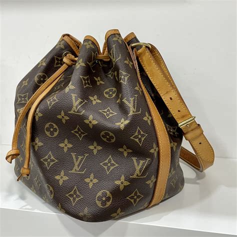 collezione louis vuitton borse|Louis Vuitton borse secchiello.